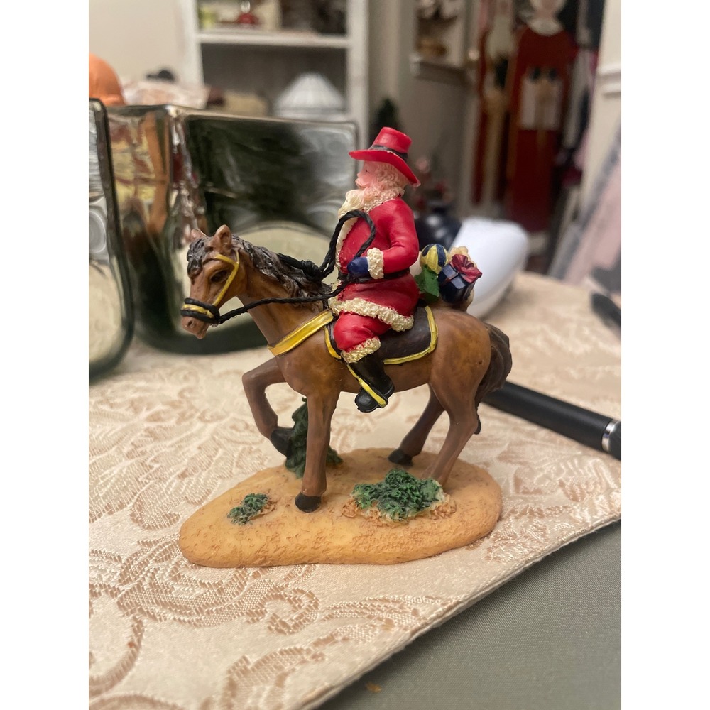 Western Cowboy Santa Claus Riding Horse Figurine Christmas Decor 92131
